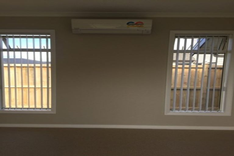 Photo of property in 15 Paso Fino Crescent, Karaka, Papakura, 2113