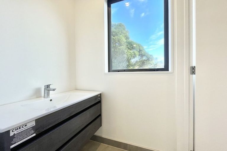 Photo of property in 15/54 Taharoto Road, Takapuna, Auckland, 0622