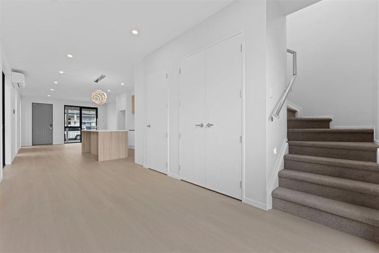 Photo of property in 14 Waimarie Drive, Karaka, 2578