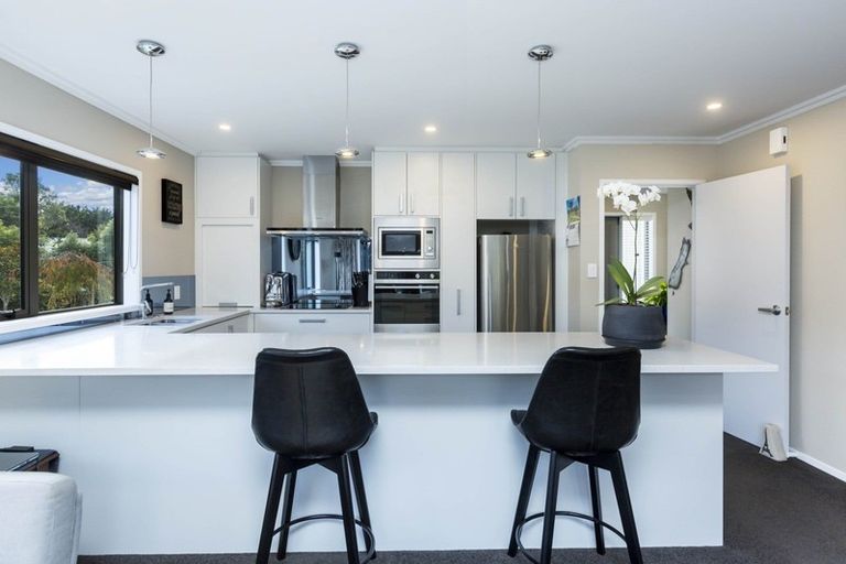 Photo of property in 27 Ashington Road, Silverstream, Upper Hutt, 5019