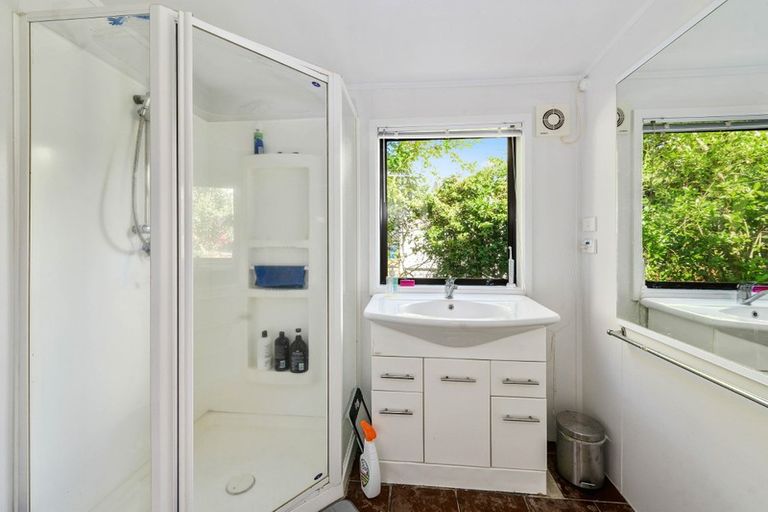 Photo of property in 8b Willow Avenue, Hannahs Bay, Rotorua, 3010