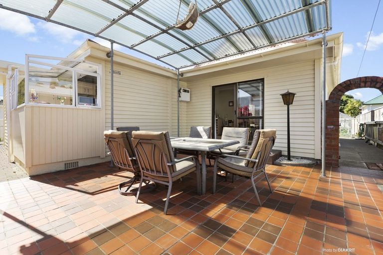 Photo of property in 77a Rotherham Terrace, Miramar, Wellington, 6022