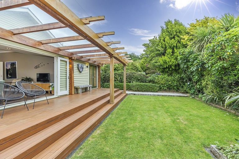 Photo of property in 24 Marsden Avenue, Karori, Wellington, 6012