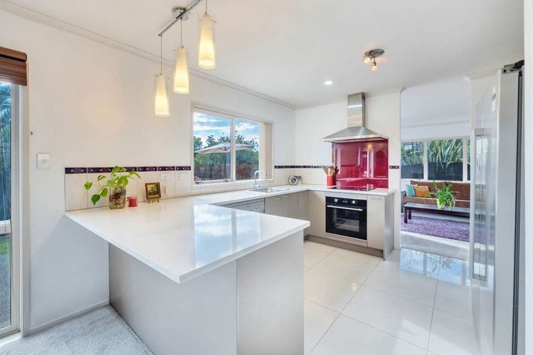 Photo of property in 7 Bibury Avenue, Henderson, Auckland, 0612
