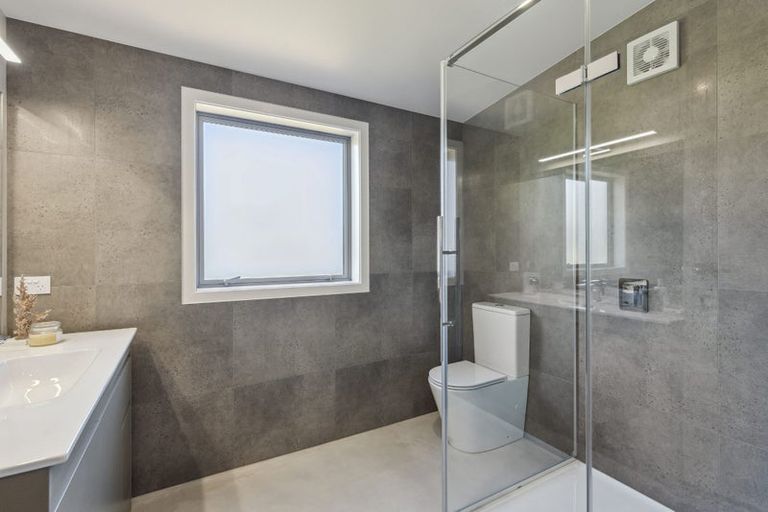 Photo of property in 1a Martin Road, Paraparaumu Beach, Paraparaumu, 5032