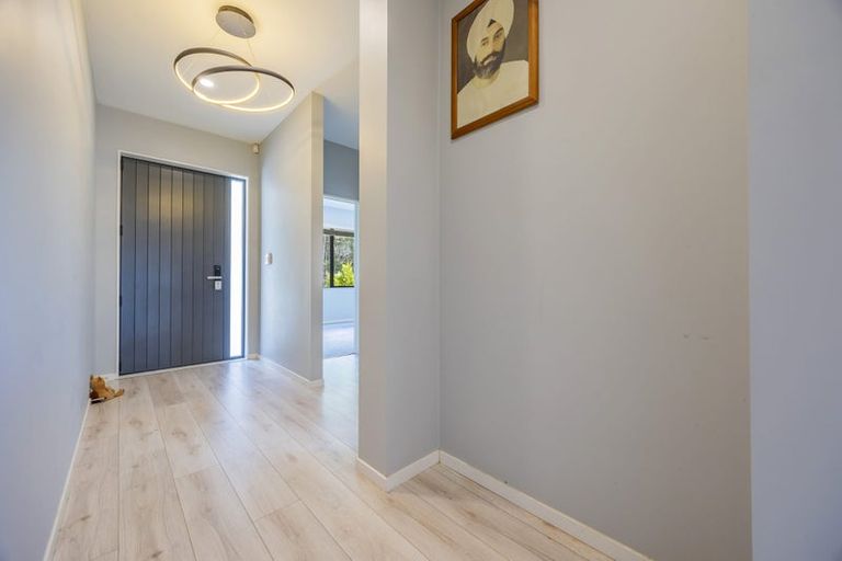 Photo of property in 91 Nobilo Road, Kumeu, 0810