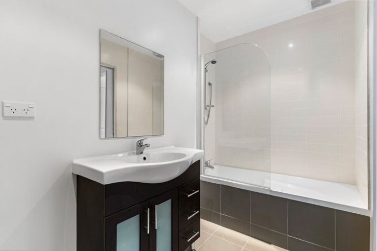 Photo of property in 65 Erlestoke Crescent, Churton Park, Wellington, 6037