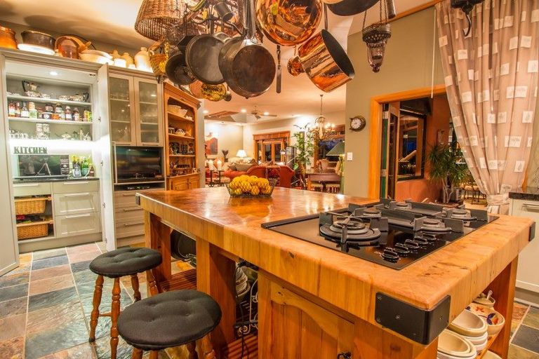 Photo of property in 1542 Ngunguru Road, Ngunguru, Whangarei, 0173