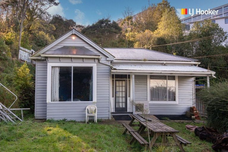 Photo of property in 71 Gladstone Road North, Dalmore, Dunedin, 9010