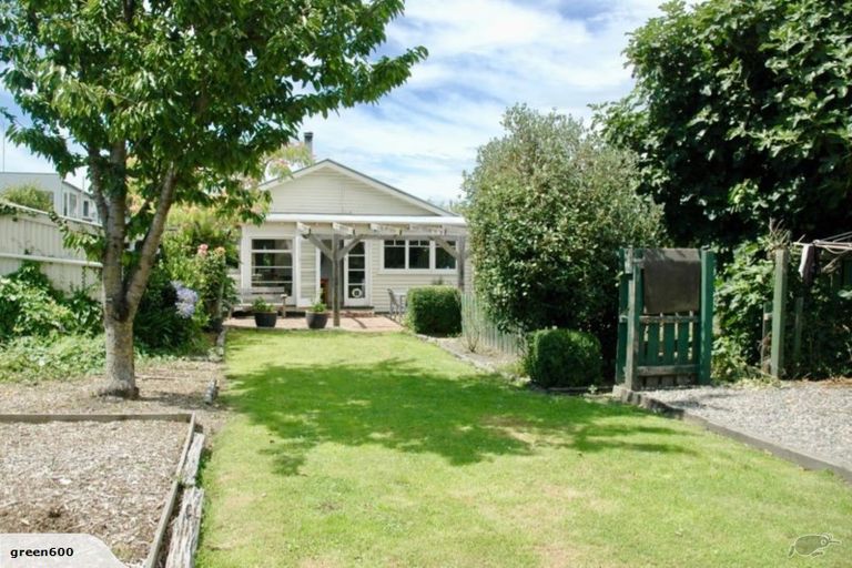 Photo of property in 53 Dover Street, St Albans, Christchurch, 8014