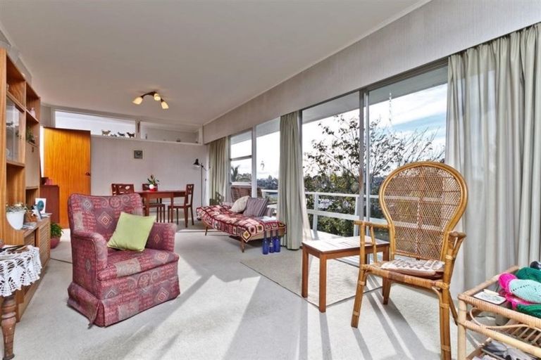 Photo of property in 269 East Coast Road, Mairangi Bay, Auckland, 0630