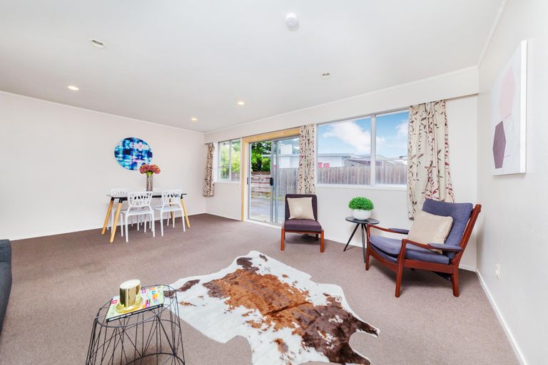 Photo of property in 2/3 Martin Road, Manurewa, Auckland, 2102