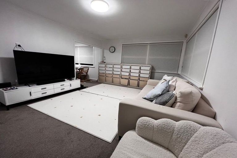 Photo of property in 71 Monarch Avenue, Hillcrest, Auckland, 0627