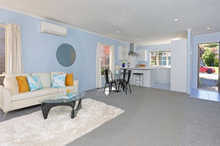 Photo of property in 22 Espalier Drive, Henderson, Auckland, 0612