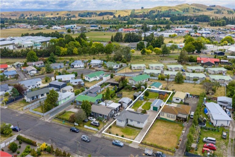 Photo of property in 6 Montgomery Street, Waipukurau, 4200
