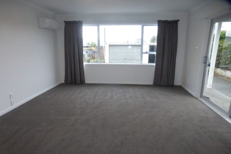 Photo of property in 2/245 Marine Parade, New Brighton, Christchurch, 8061