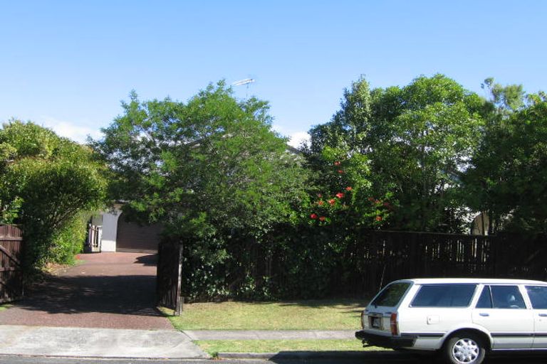 Photo of property in 7 Redwing Street, Browns Bay, Auckland, 0630