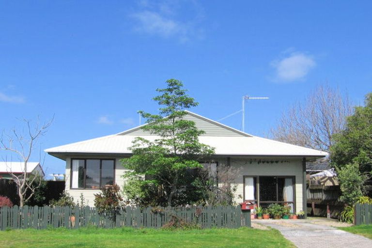 Photo of property in 38a Simpson Road, Papamoa Beach, Papamoa, 3118