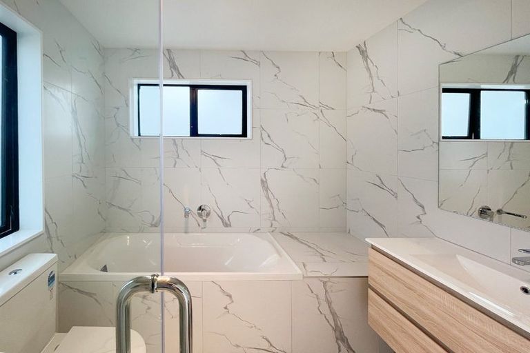 Photo of property in 83b Hastings Road, Mairangi Bay, Auckland, 0630