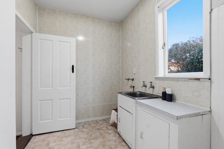 Photo of property in 12 Hillcrest Road, Hillcrest, Hamilton, 3216