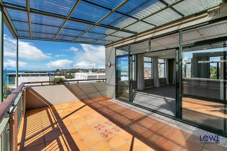 Photo of property in 1a Bournemouth Terrace, Murrays Bay, Auckland, 0630