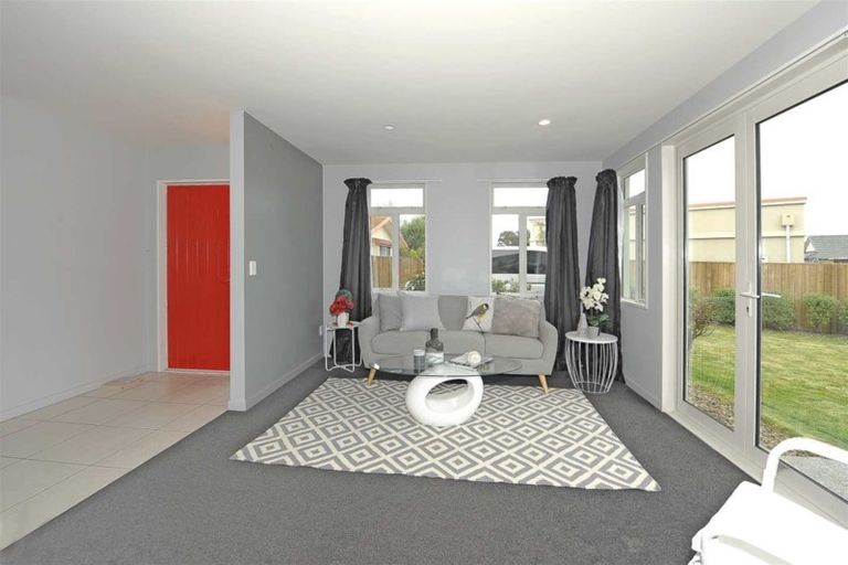 Photo of property in 12 Mica Place, Northwood, Christchurch, 8051