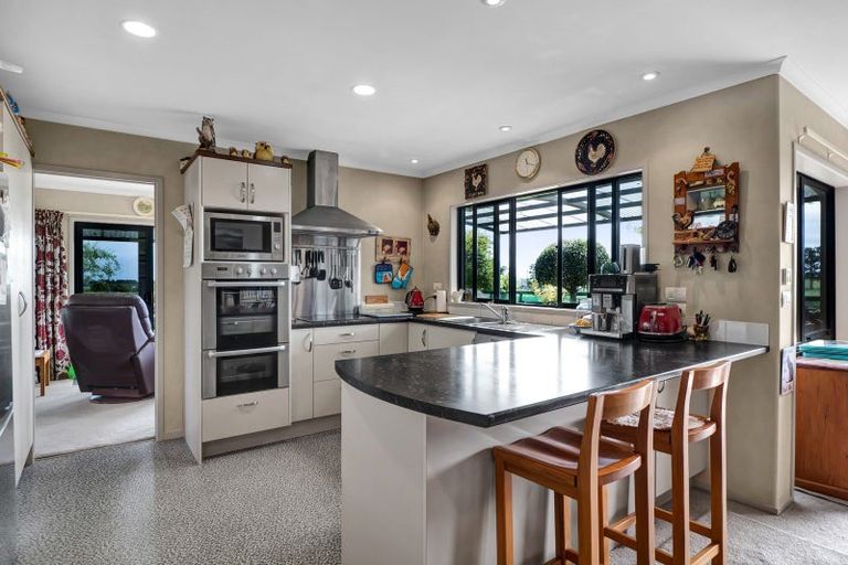 Photo of property in 325a Awai Road, Tarurutangi, New Plymouth, 4372