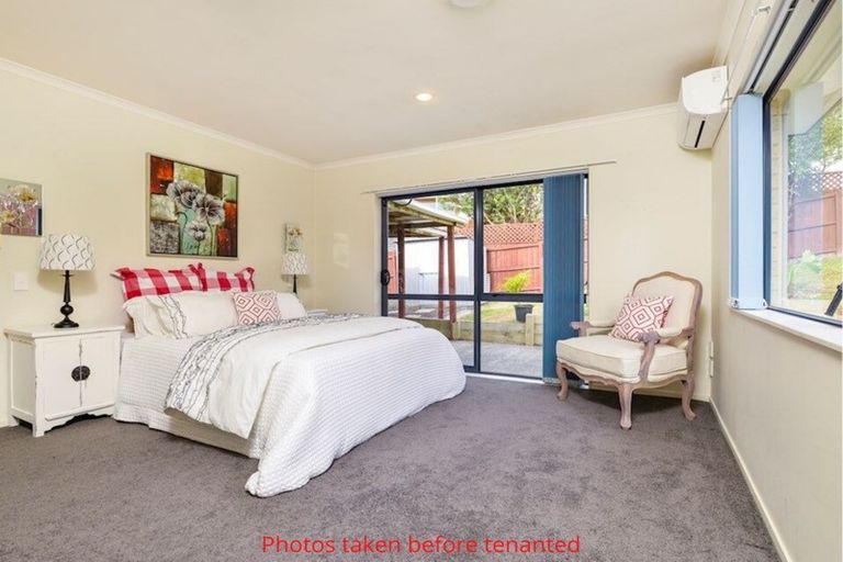 Photo of property in 70 Robert Ross Place, Clendon Park, Auckland, 2103