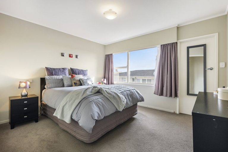 Photo of property in 60 Evelyn Road, Cockle Bay, Auckland, 2014