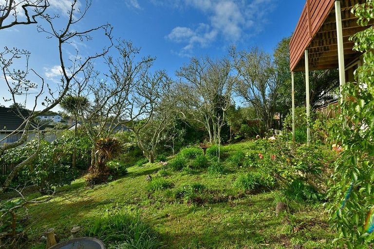 Photo of property in 47 Stapleford Crescent, Browns Bay, Auckland, 0630