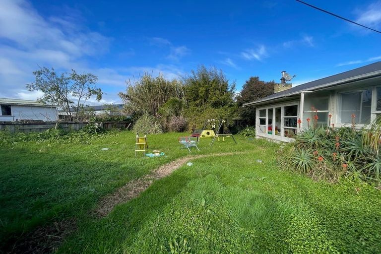 Photo of property in 111 Dominion Road, Papakura, 2110