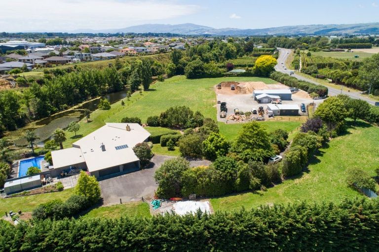 Photo of property in 291 Napier Road, Kelvin Grove, Palmerston North, 4470