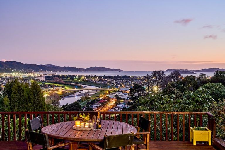 Photo of property in 19 City View Grove, Harbour View, Lower Hutt, 5010