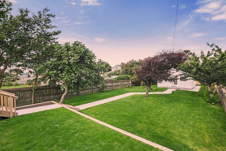 Photo of property in 212 Rosetta Road, Raumati South, Paraparaumu, 5032