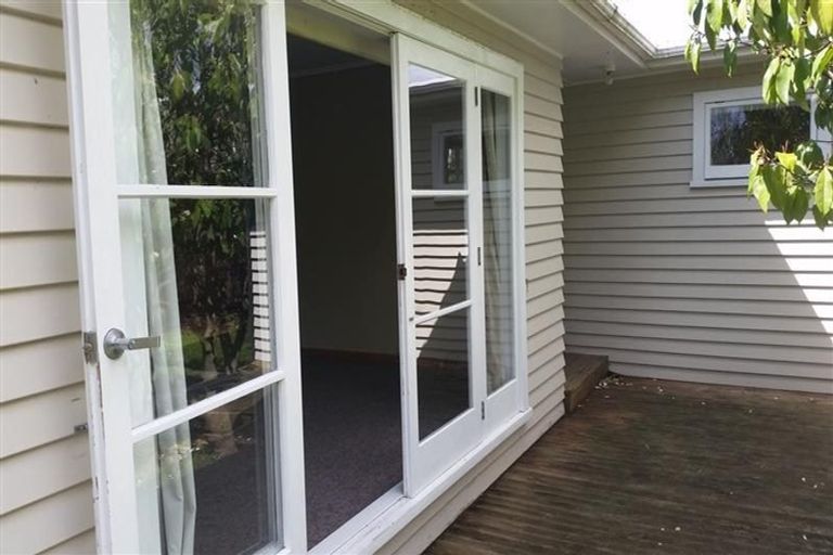 Photo of property in 1/43 Belt Road, Moturoa, New Plymouth, 4310