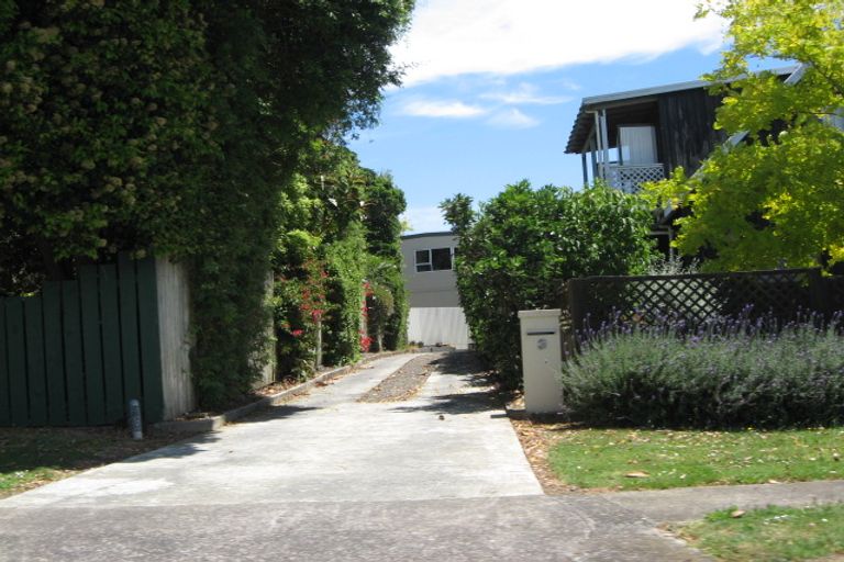 Photo of property in 3 Millen Place, Clarks Beach, 2122