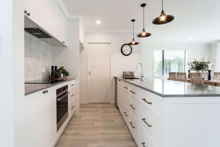 Photo of property in 653 Millbrook Road, Waipu, 0582