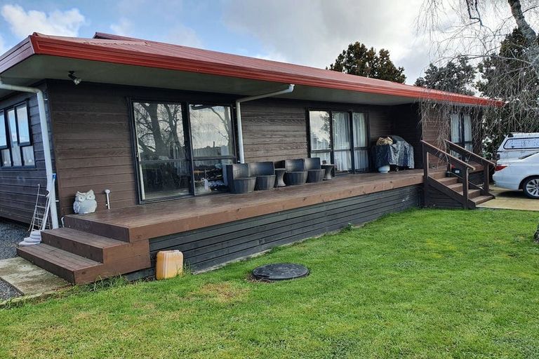 Photo of property in 12 Sutton Road, Drury, 2113