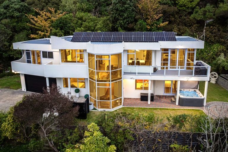 Photo of property in 6 Iona Place, Papakowhai, Porirua, 5024
