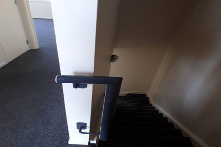 Photo of property in Krisley Court, 7/6 Ambrico Place, New Lynn, Auckland, 0600