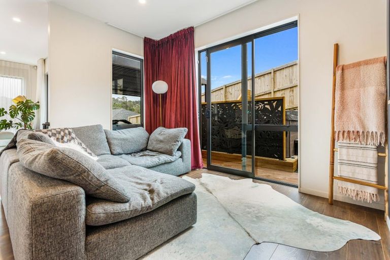 Photo of property in 7 Balthazar Road, Kumeu, 0810