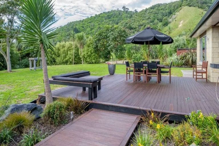 Photo of property in 133 Maui Pomare Road, Nikau Valley, Paraparaumu, 5032