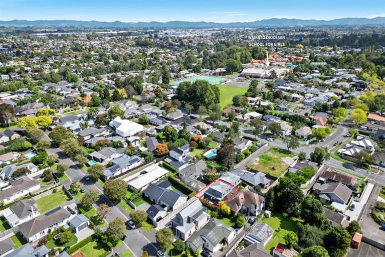 Photo of property in 2/23 Strowan Avenue, Fairfield, Hamilton, 3214