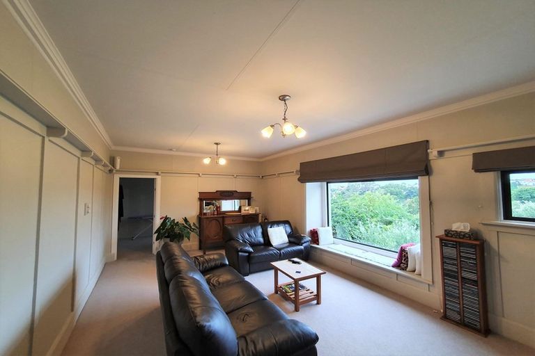 Photo of property in 13 Selwyn Road, Hospital Hill, Napier, 4110