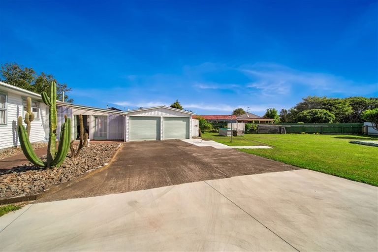 Photo of property in 32 Grey Street, Normanby, Hawera, 4614
