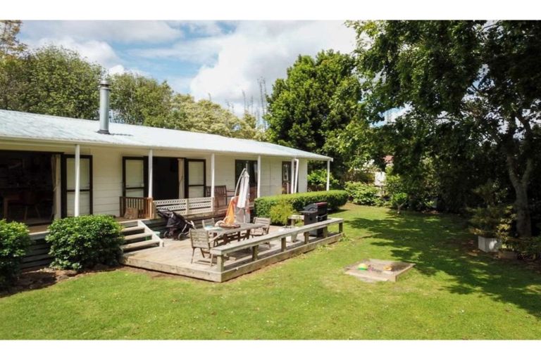 Photo of property in 43 Riverview Road, Kerikeri, 0230