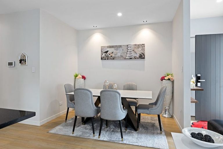 Photo of property in 39 Farranfore Road, Opaheke, Papakura, 2113