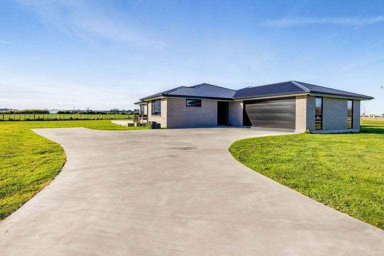 Photo of property in 261 Ohangai Road, Hawera, 4673
