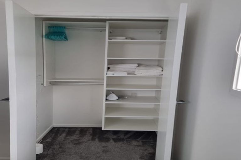 Photo of property in 3/97 Whites Line East, Waiwhetu, Lower Hutt, 5010