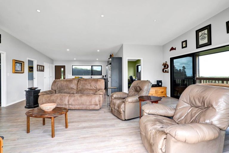 Photo of property in 621 Climie Road, Cardiff, Stratford, 4391